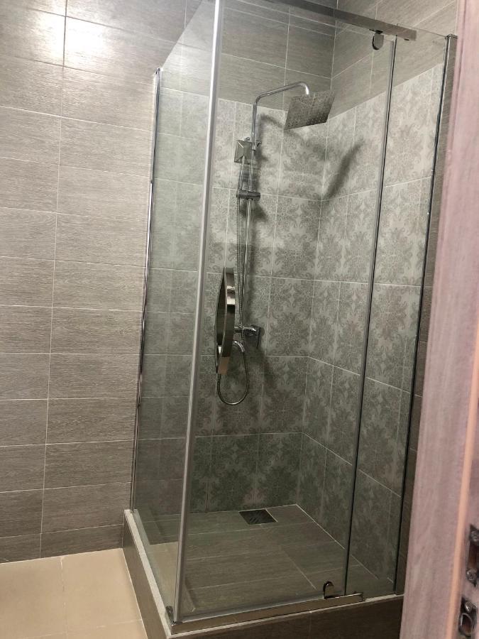 Tarlan Hotel Актау Екстериор снимка