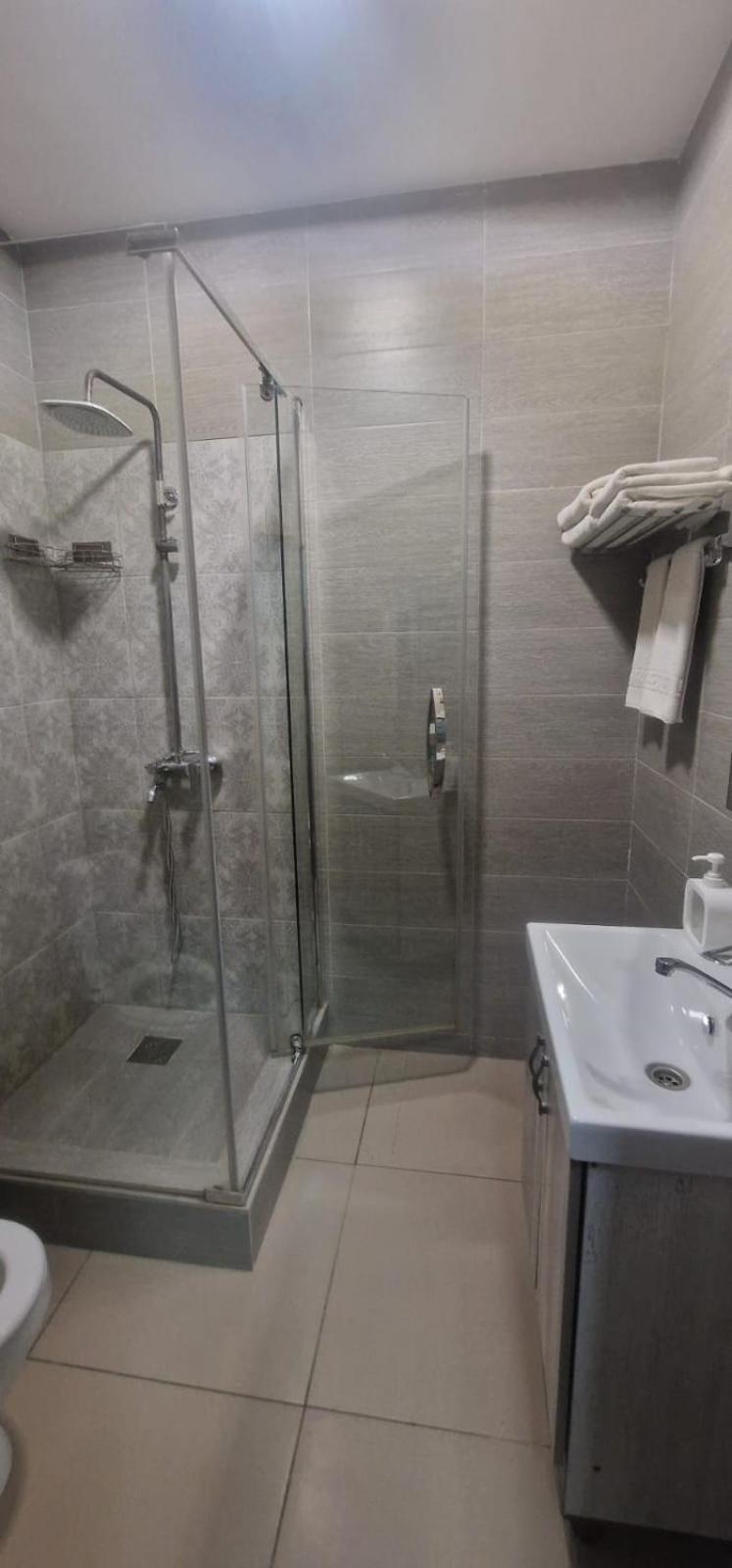 Tarlan Hotel Актау Екстериор снимка