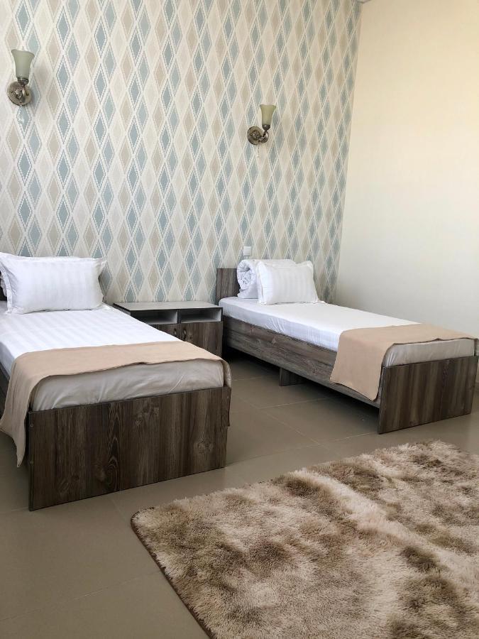 Tarlan Hotel Актау Екстериор снимка
